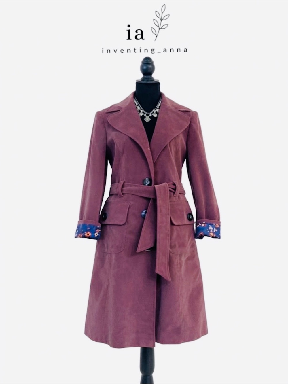 DOLCE & GABANNA Vintage Plush Velvet Plum Coat w/Floral Lining circa early Y2K